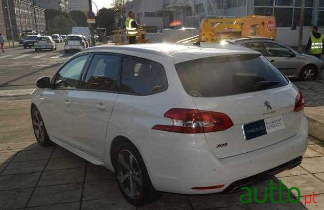 2017' Peugeot 308 Sw photo #2