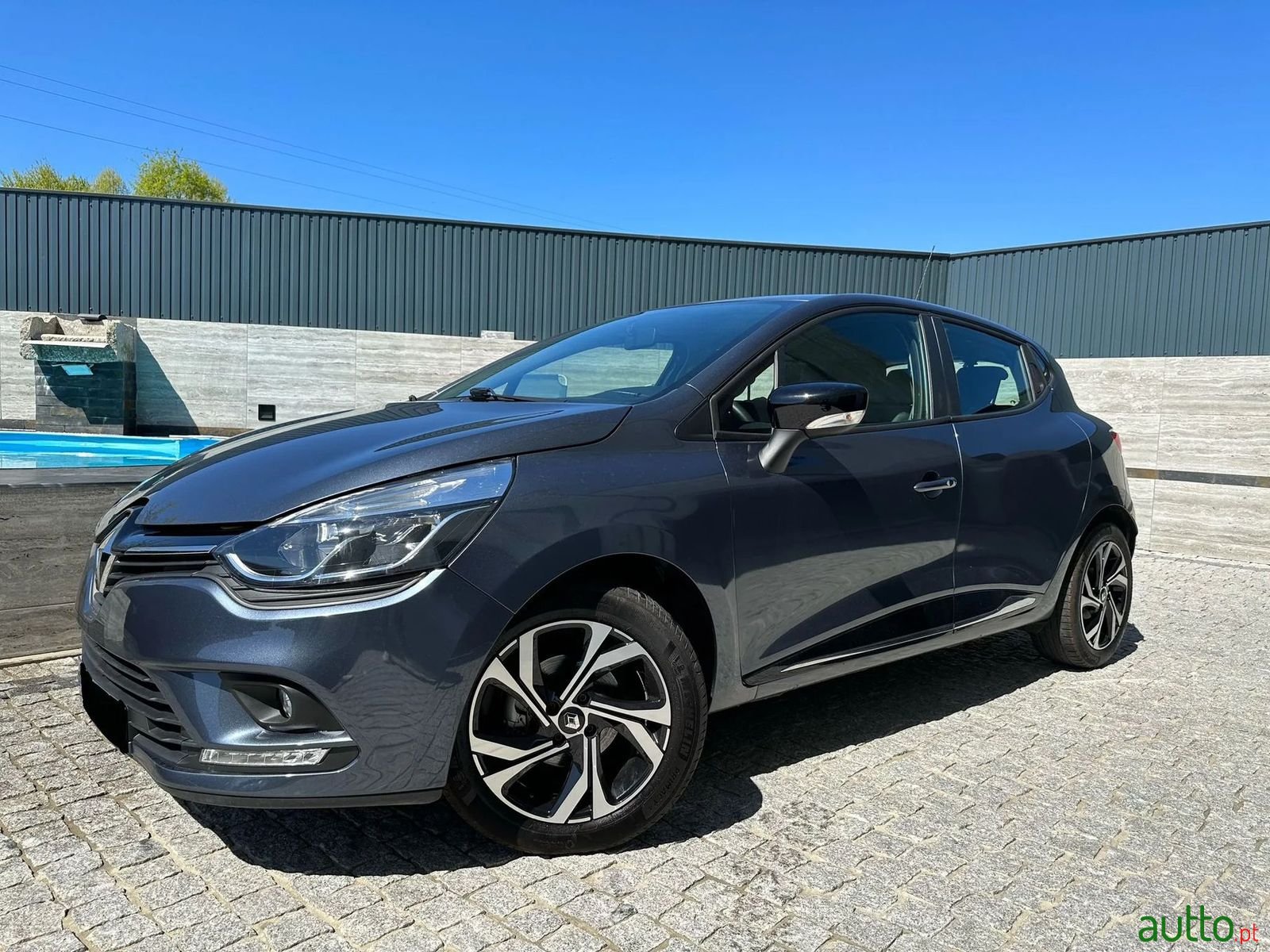 2018' Renault Clio photo #2