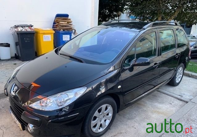 2006' Peugeot 307 Break photo #1