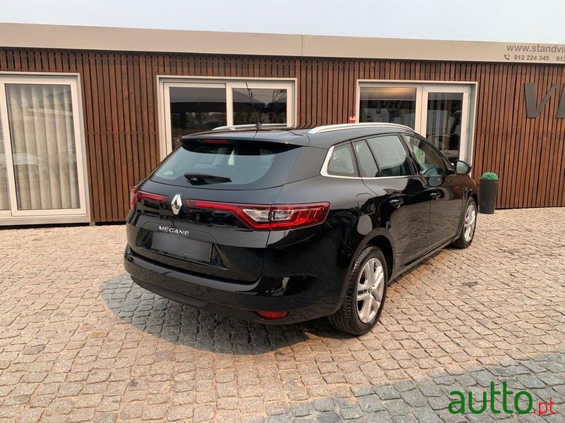 2017' Renault Megane Sport Tourer photo #6