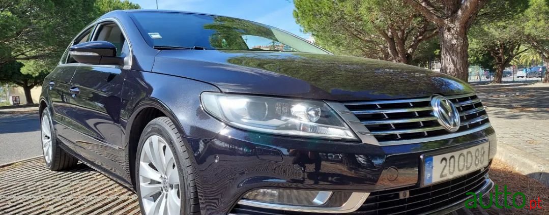 2013' Volkswagen photo #1