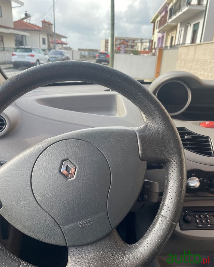 2011' Renault Twingo 1.2 16V Access photo #6