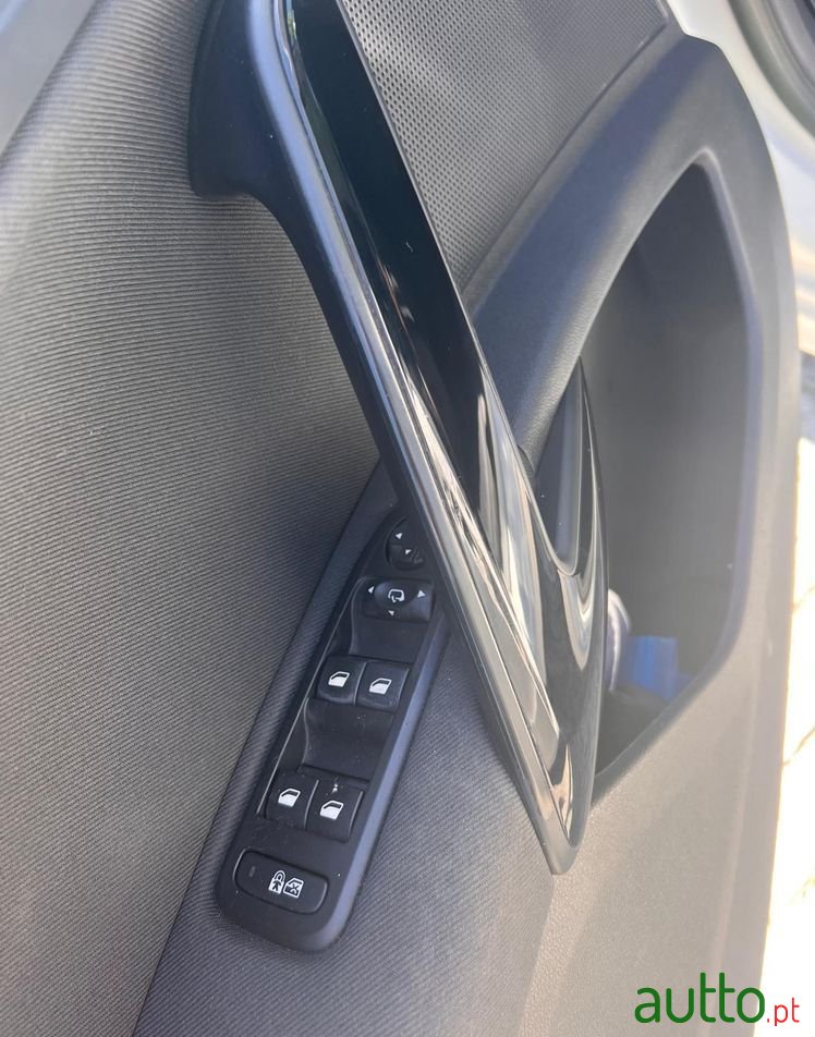 2015' Peugeot 508 Sw photo #5