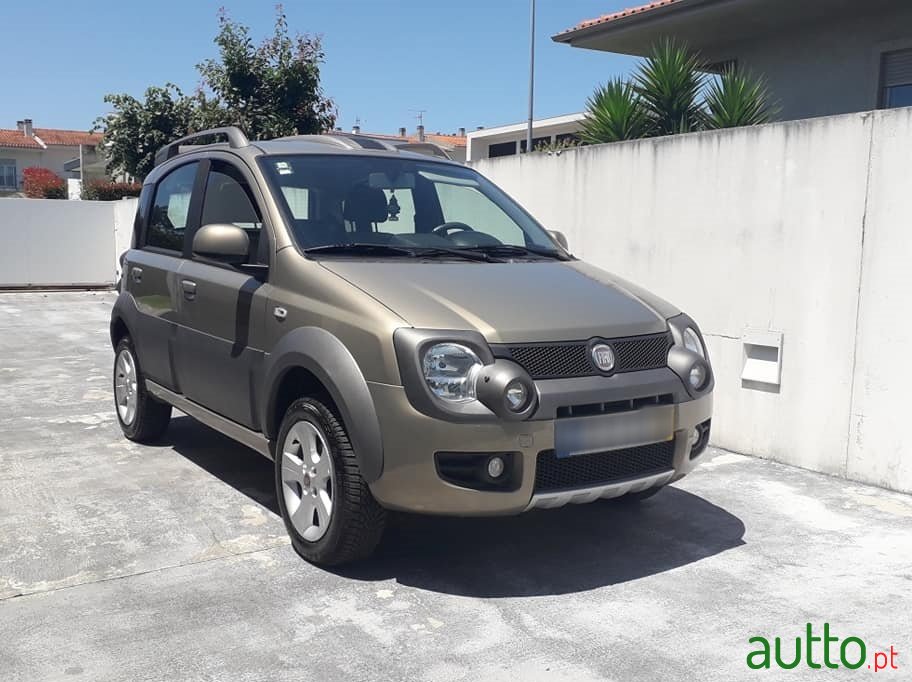 2010' Fiat Panda photo #1