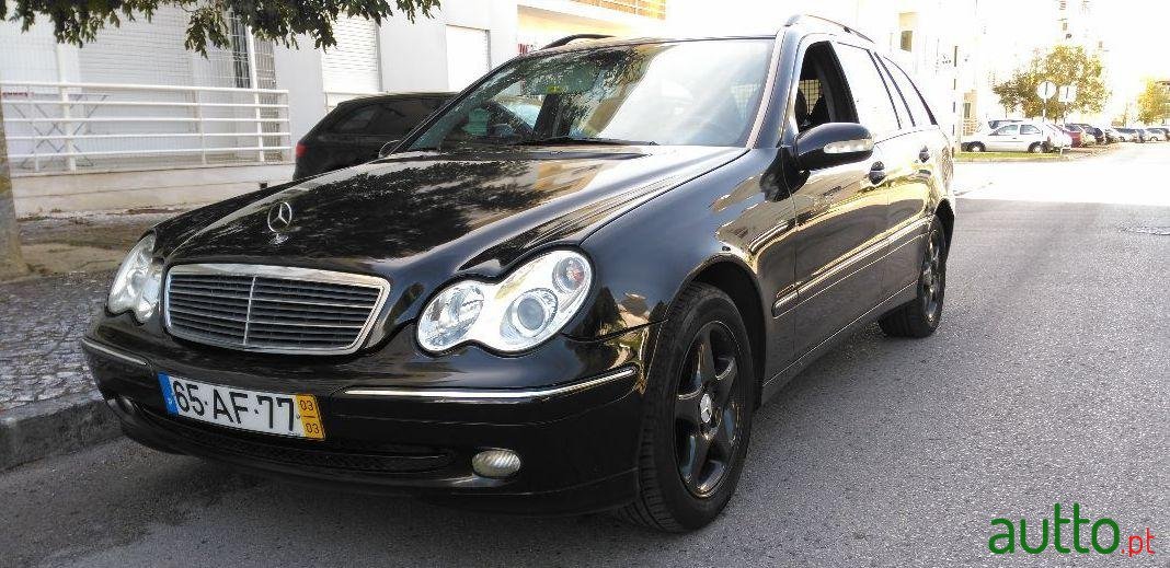 2003' Mercedes-Benz C-220 photo #1
