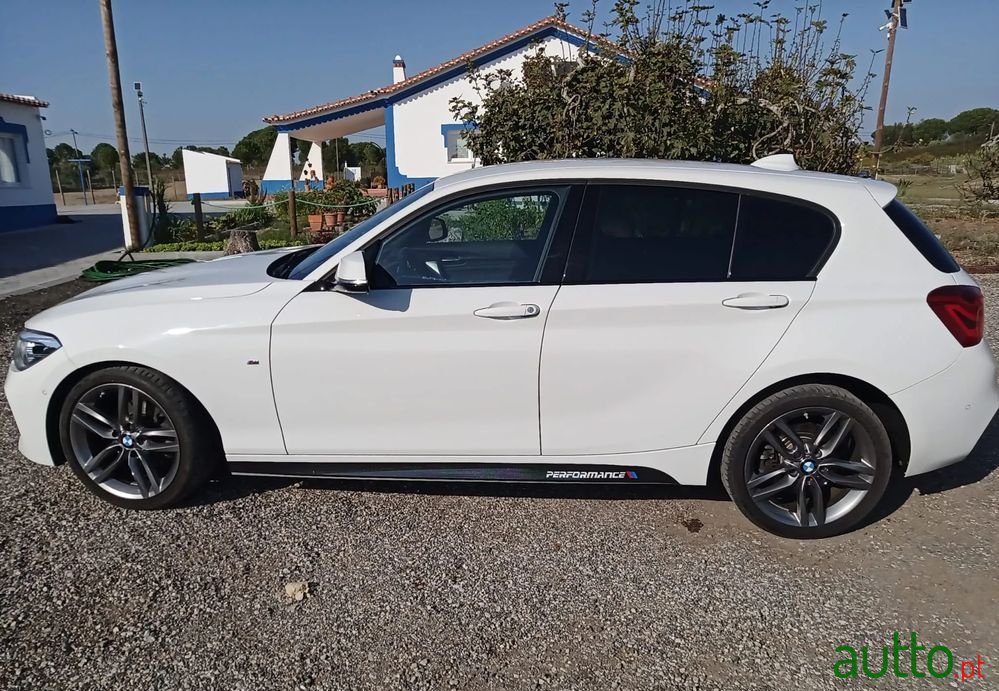 2017' BMW 120 D Xdrive Pack M photo #2
