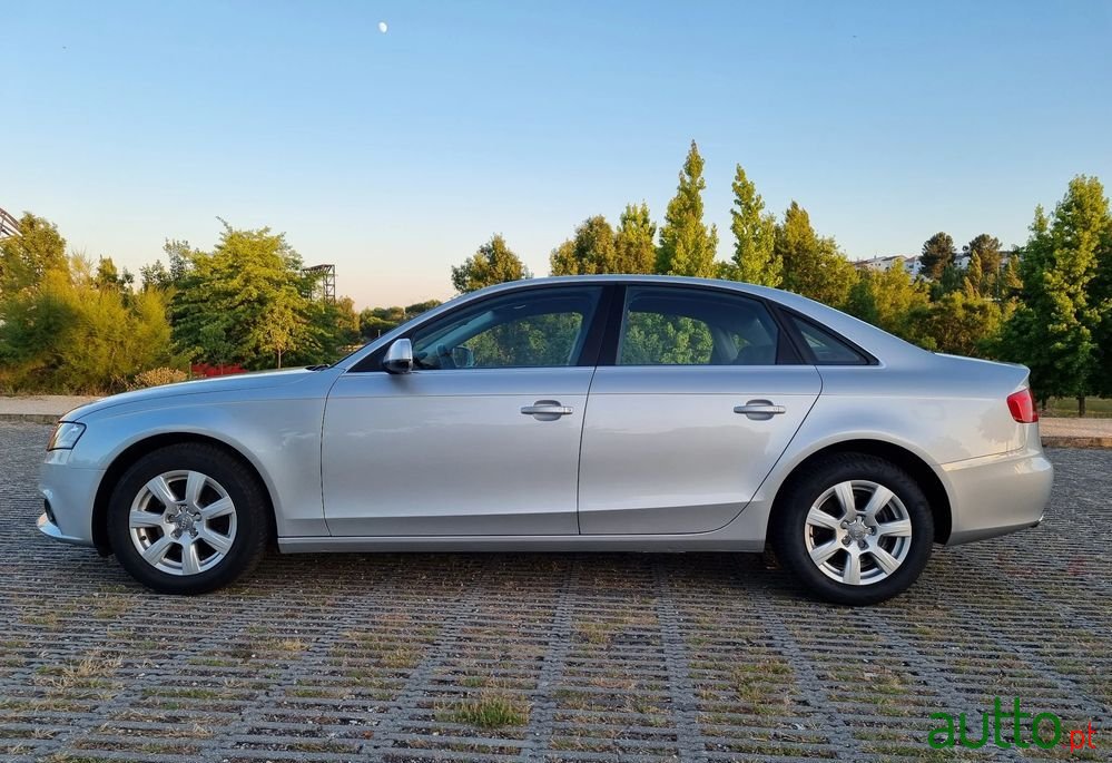 2009' Audi A4 photo #2