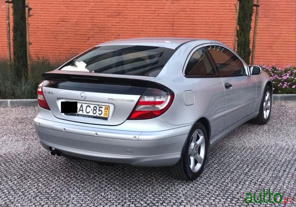 2005' Mercedes-Benz C-180 photo #3