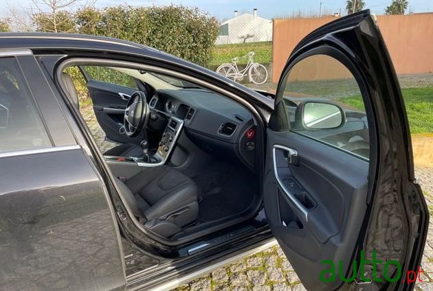 2012' Volvo V60 photo #1