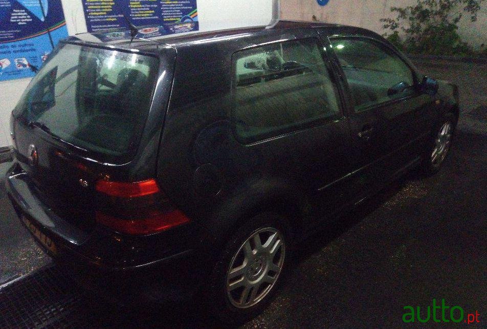 1998' Volkswagen Golf photo #1