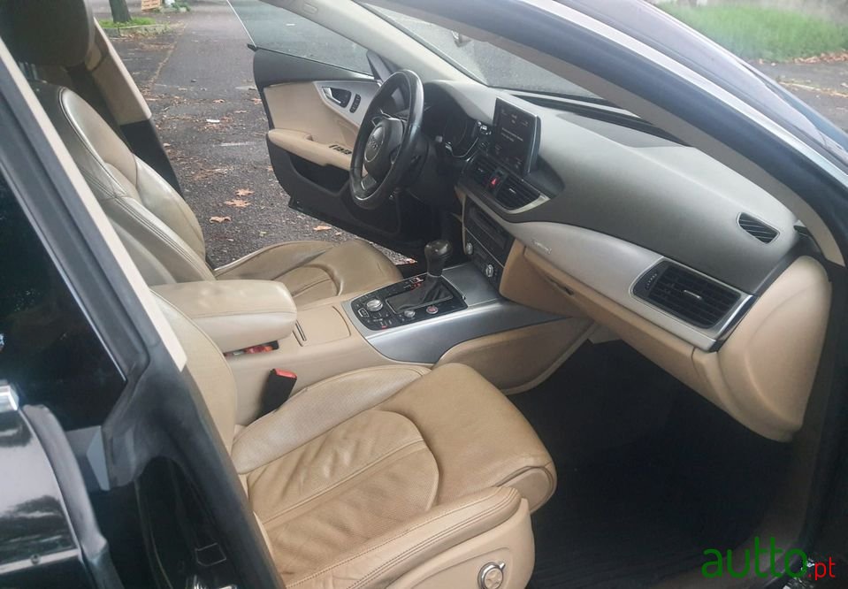 2010' Audi A7 photo #3