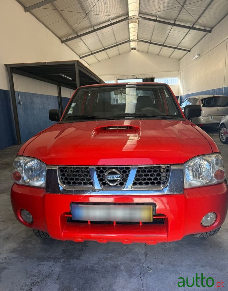2004' Nissan Navara photo #1