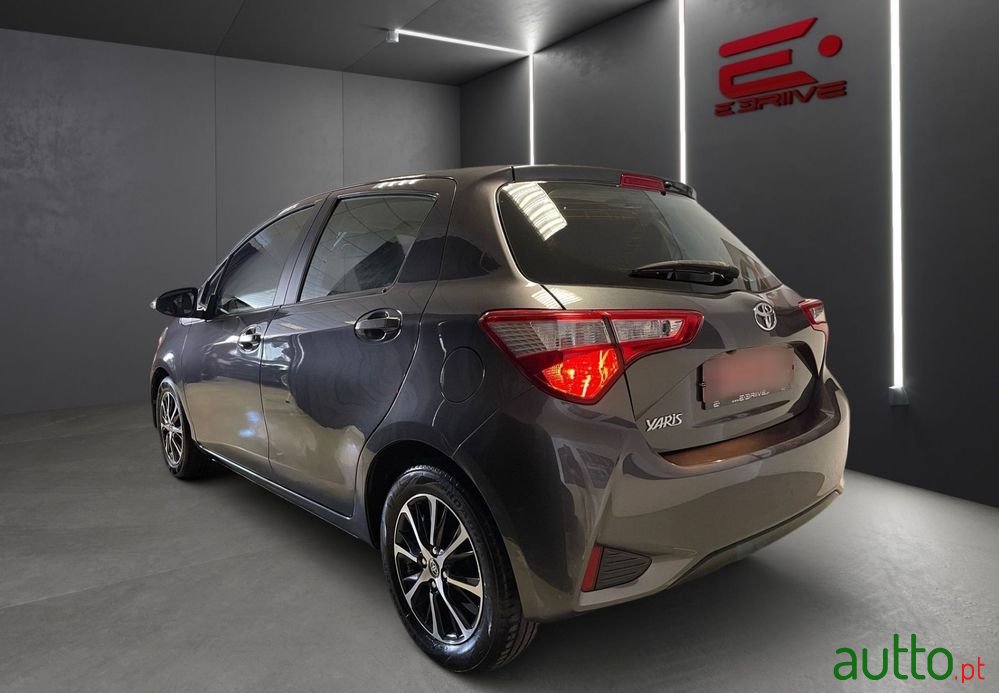 2019' Toyota Yaris photo #4