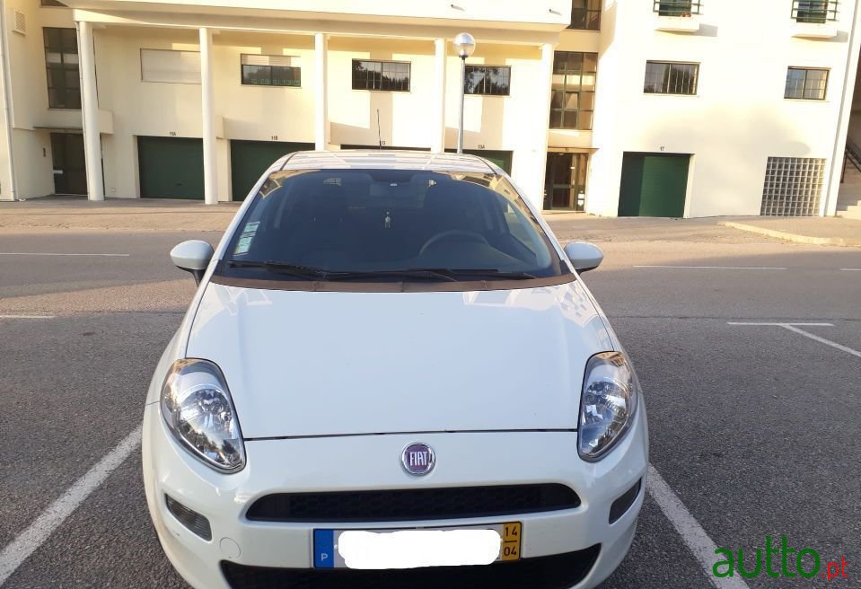 2014' Fiat Punto photo #4