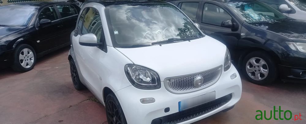 2015' Smart Fortwo Passion photo #4