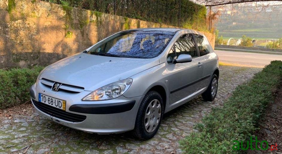 2003' Peugeot 307 1.4Hdi Xs photo #2