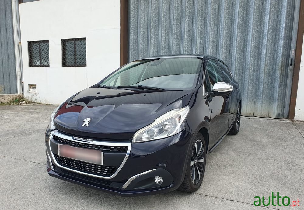 2018' Peugeot 208 photo #2