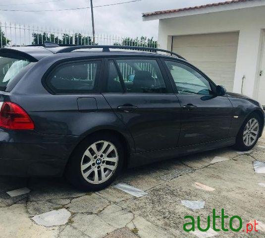 2007' BMW 320 D Touring photo #4