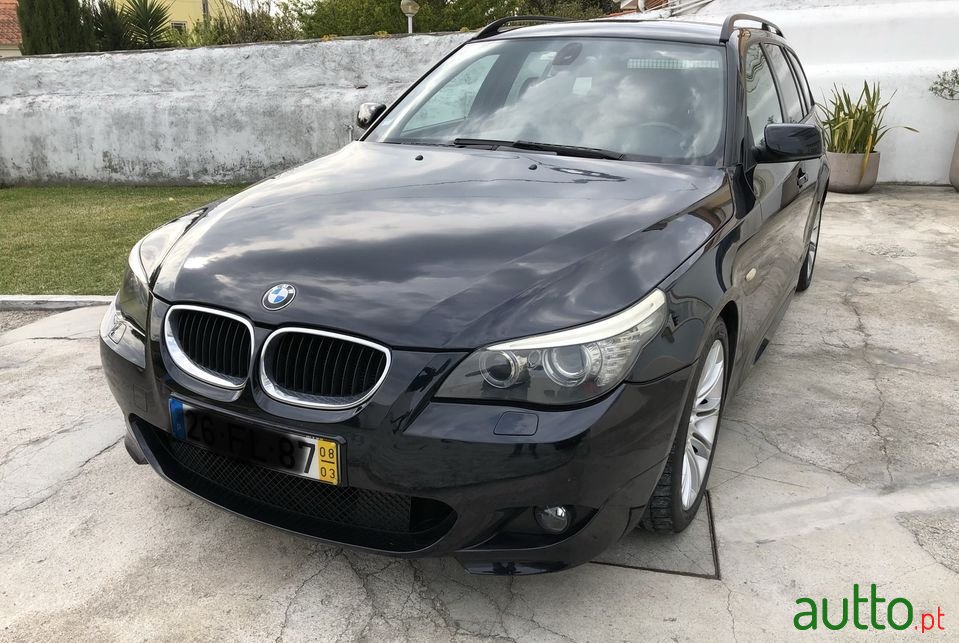 2008' BMW 520 photo #1