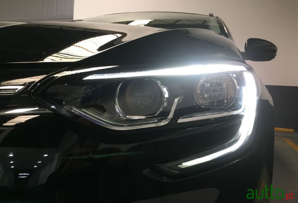 2018' Renault Megane Sport Tourer photo #6