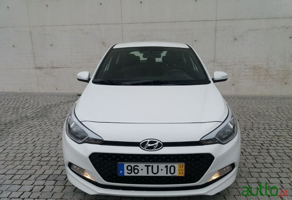 2017' Hyundai i20 photo #5