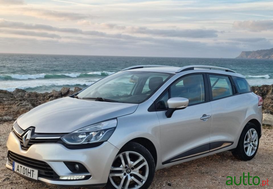 2018' Renault Clio Sport Tourer photo #4