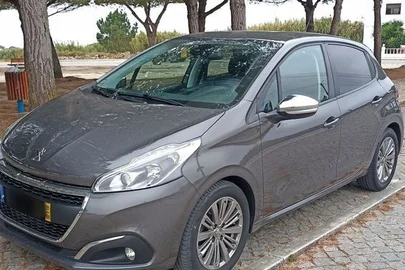 2019' Peugeot 208