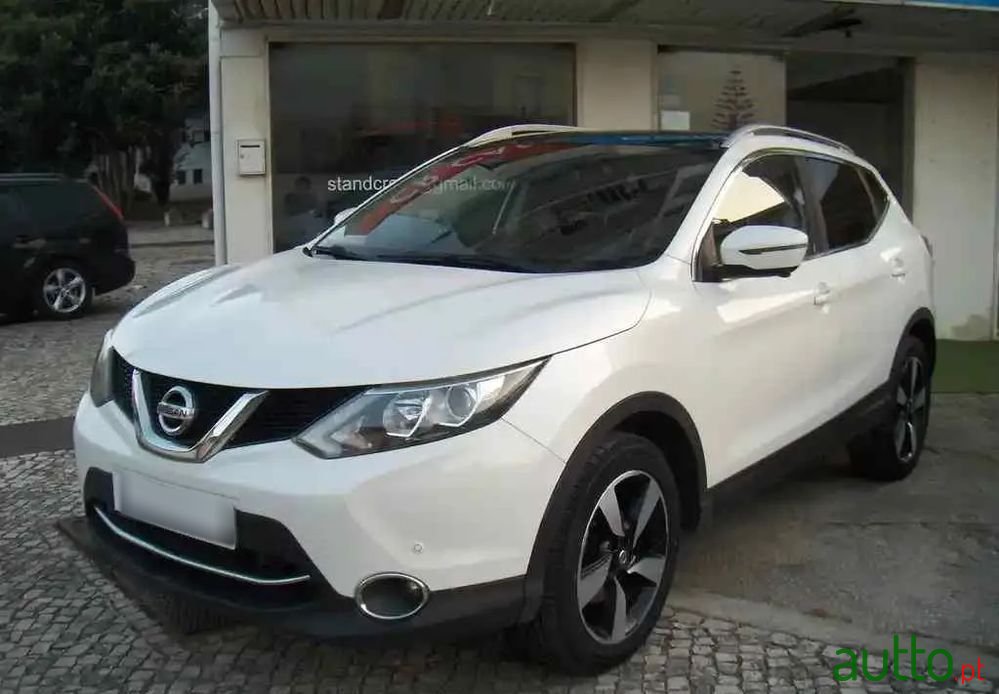 2015' Nissan Qashqai 1.5 Dci Tekna photo #3