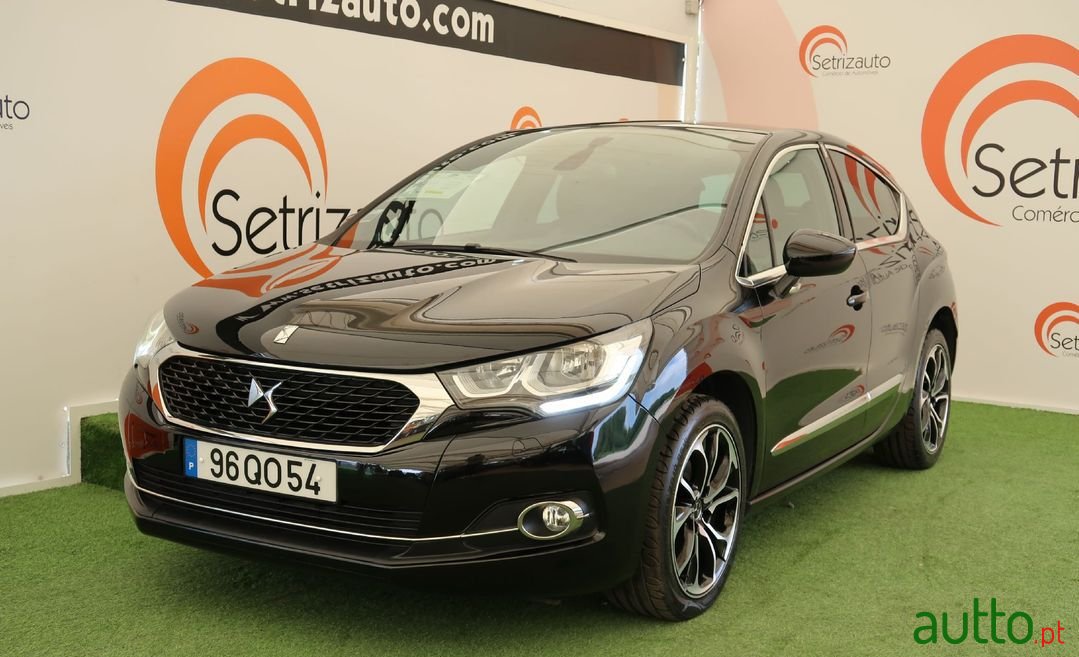2015' DS Automobiles Ds4 photo #2
