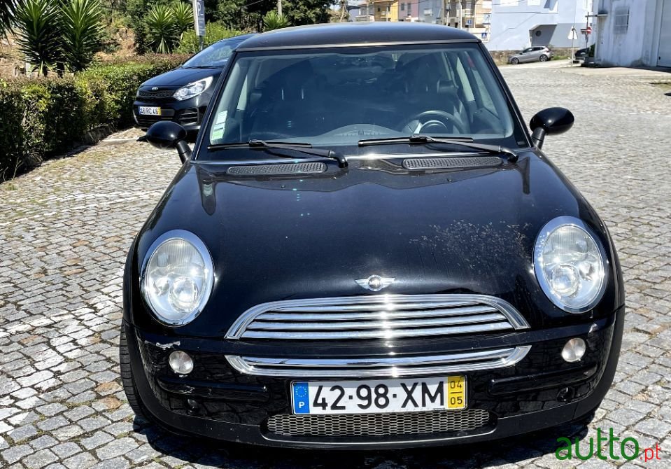 2004' MINI Cooper photo #1