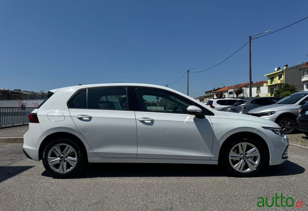 2022' Volkswagen Golf photo #5