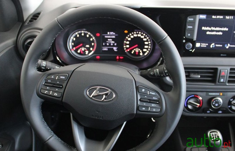 2022' Hyundai i10 1.0 Comfort (Tt) photo #6