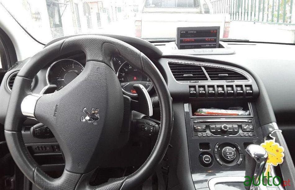 2012' Peugeot 3008 1.6 Hdi Allure Aut photo #2