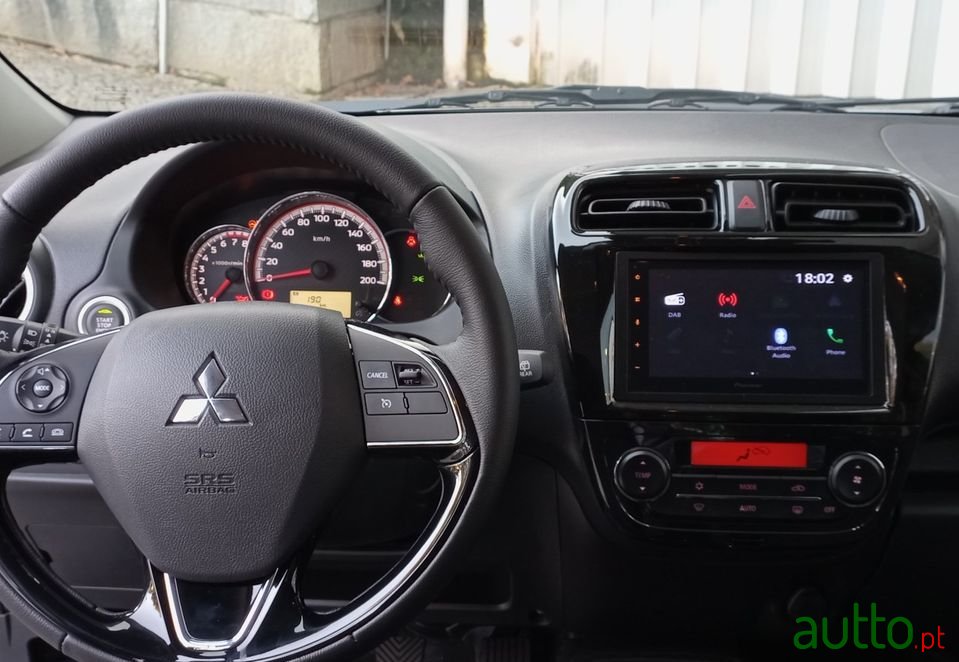 2022' Mitsubishi Space Star photo #5