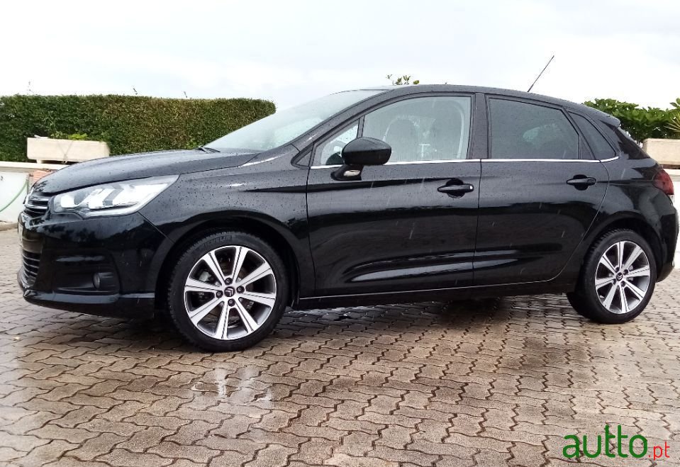 2017' Citroen C4 photo #4