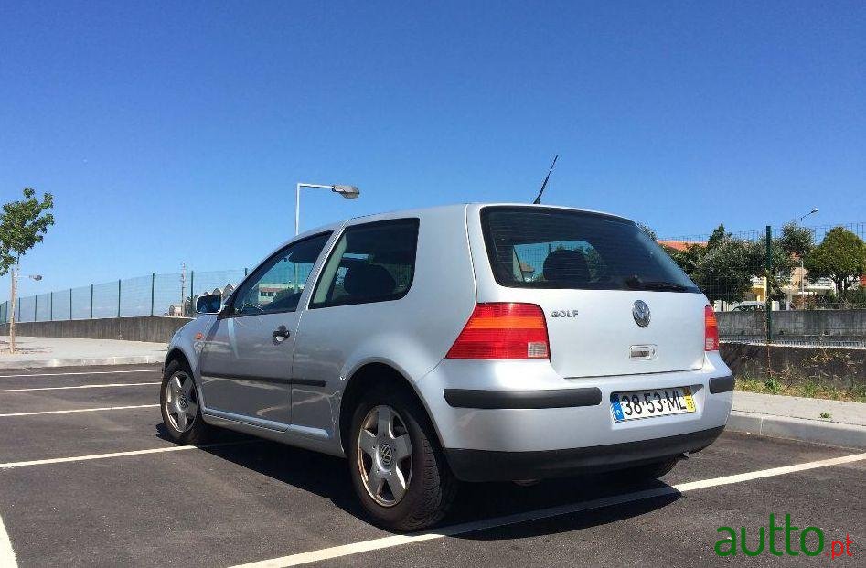 1998' Volkswagen Golf photo #1