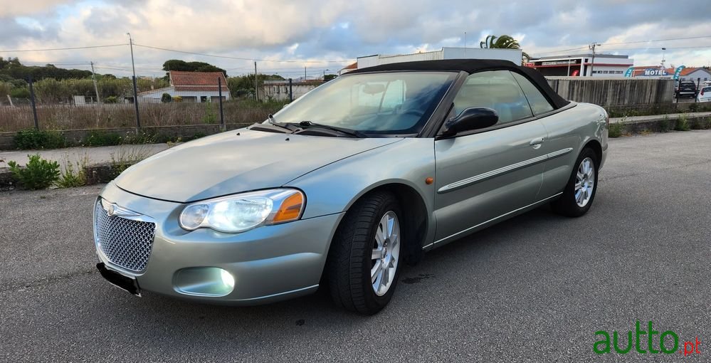 2005' Chrysler Sebring photo #2