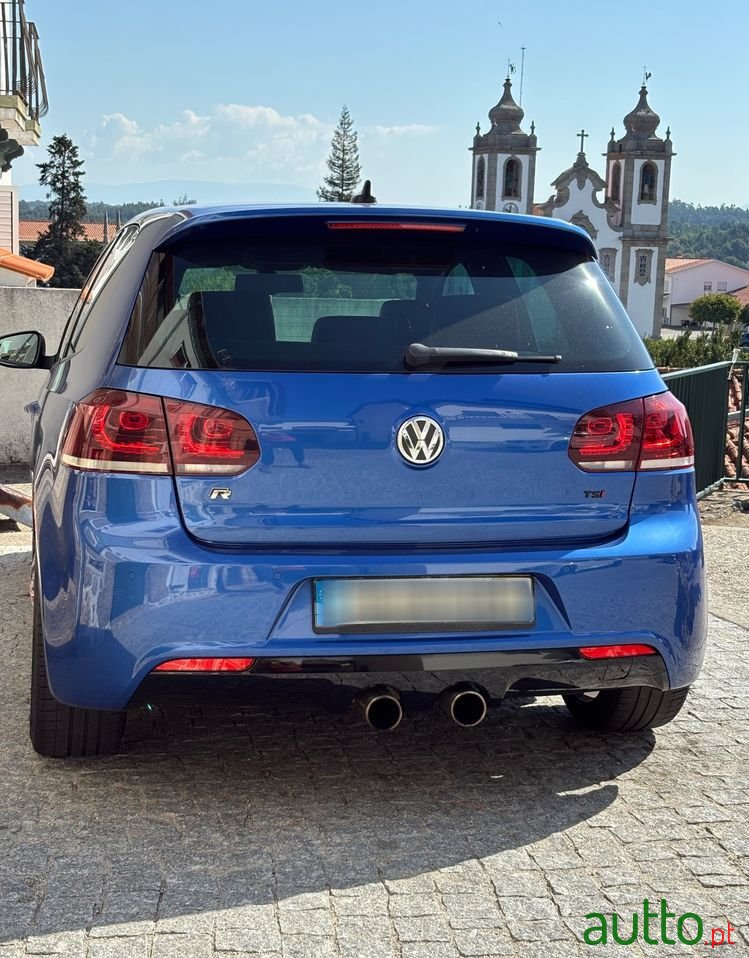 2010' Volkswagen Golf photo #4