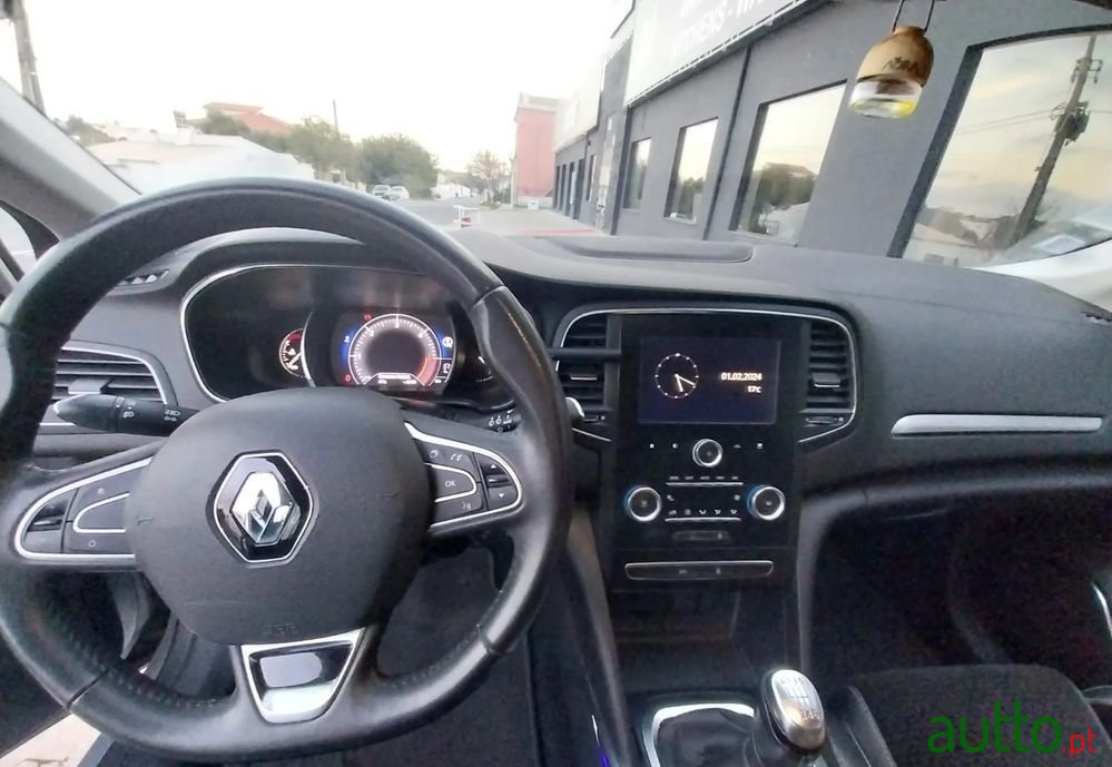 2016' Renault Megane photo #3