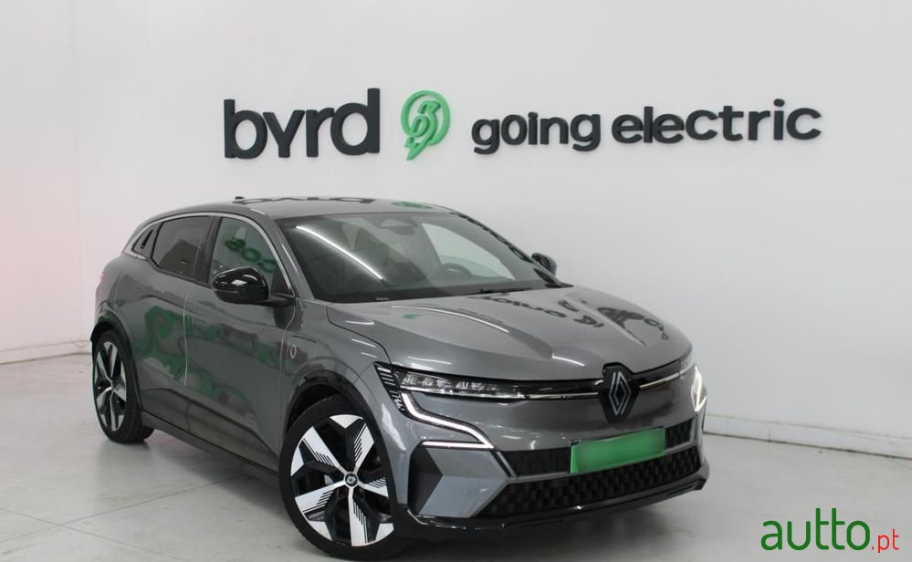 2022' Renault Megane E-Tech photo #1
