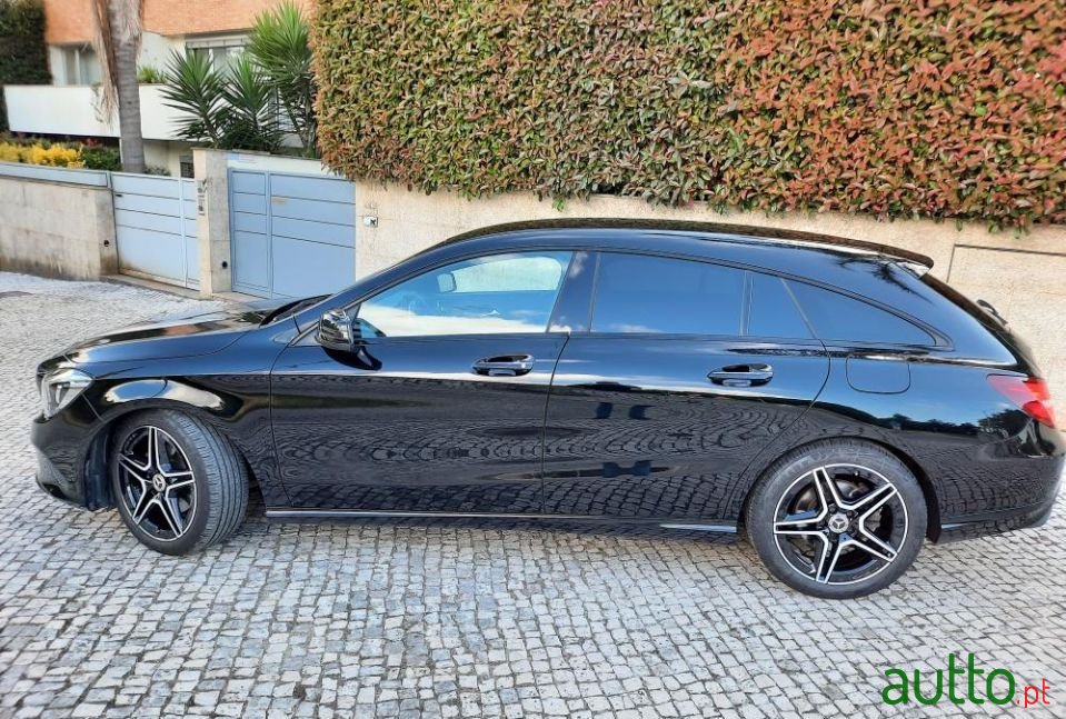 2016' Mercedes-Benz Cla-200 photo #4