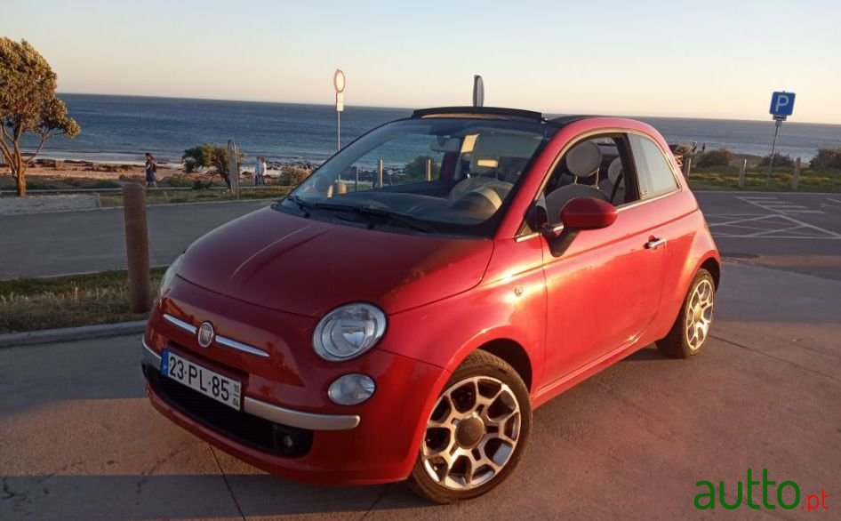 2010' Fiat 500C photo #3