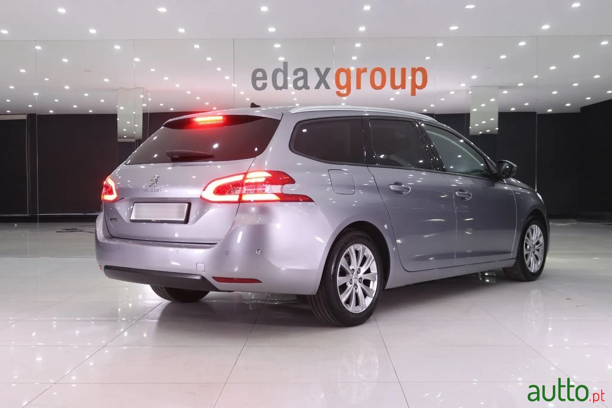 2018' Peugeot 308 Sw photo #3