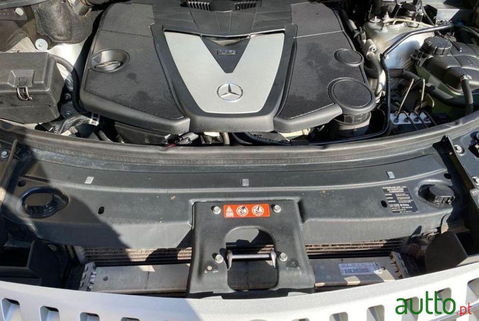 2007' Mercedes-Benz Ml-320 Cdi photo #3