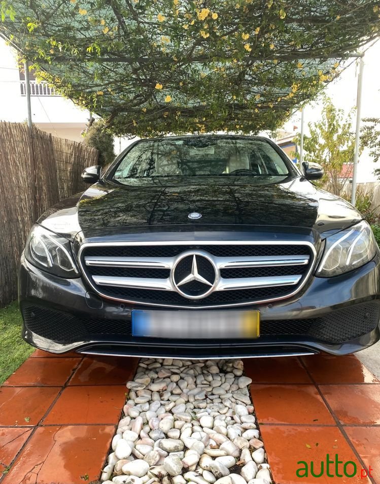 2017' Mercedes-Benz E 220 D Exclusive photo #1