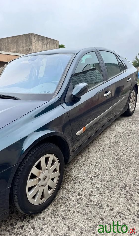2002' Renault Laguna 1.6 Privilège photo #2