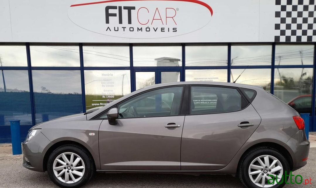 2014' SEAT Ibiza photo #3