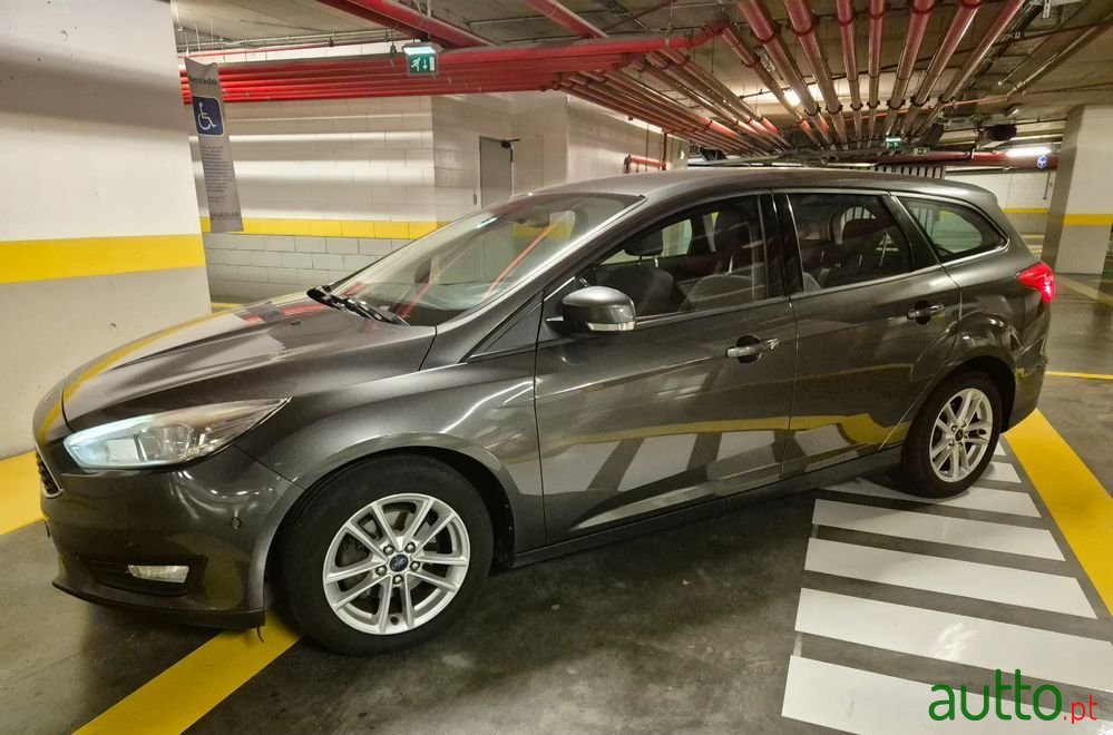 2017' Ford Focus Sw photo #1