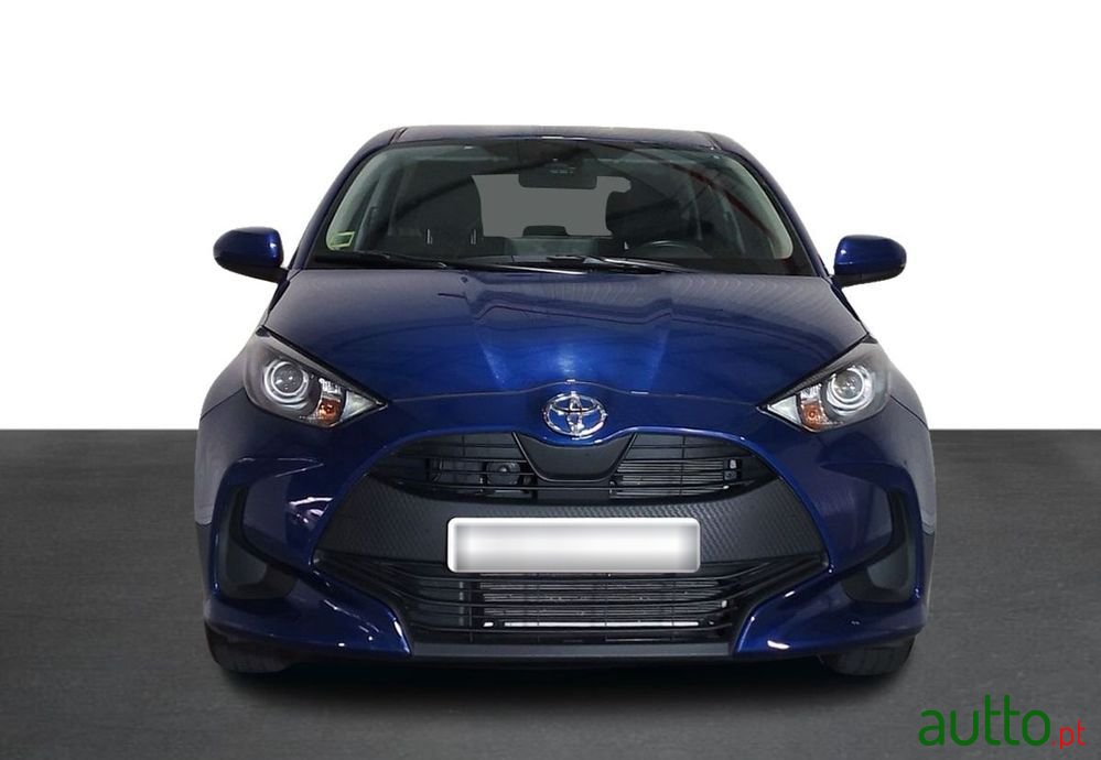 2023' Toyota Yaris photo #4