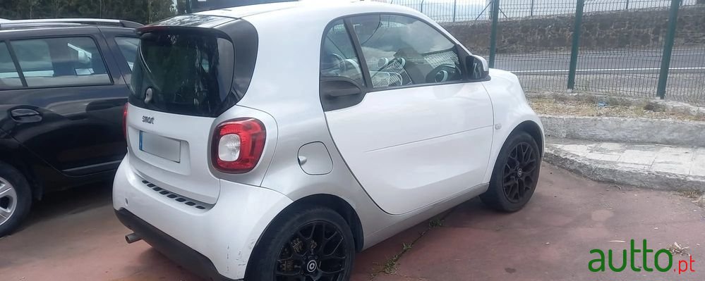 2015' Smart Fortwo Passion photo #5